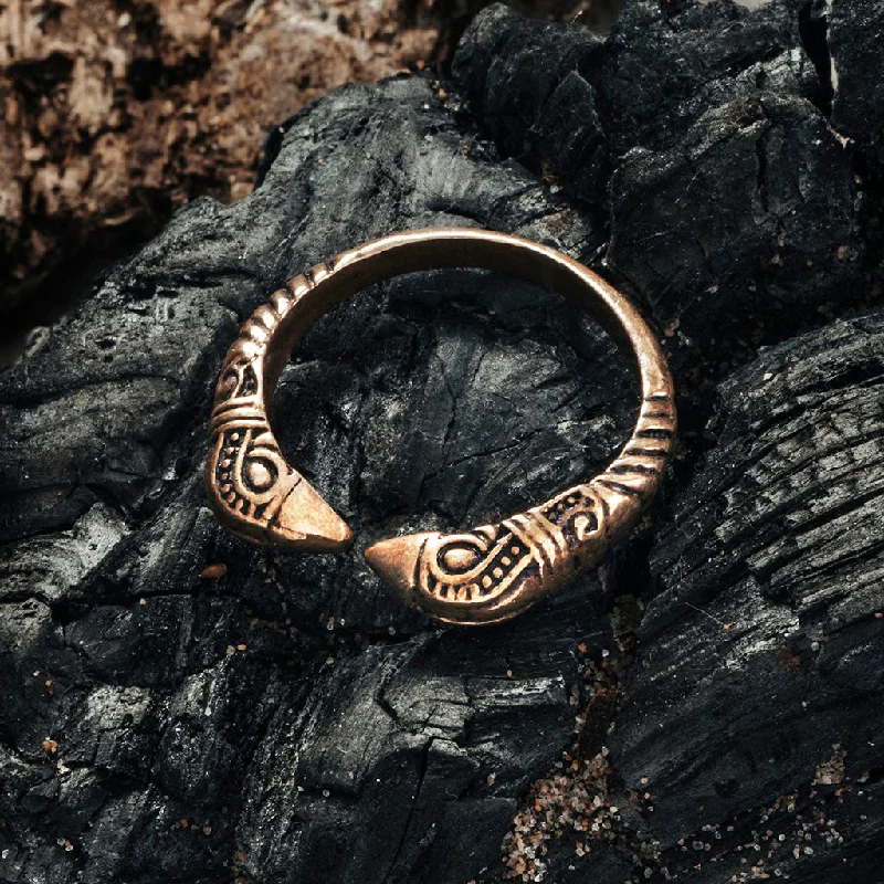 Titanium rings for modern durability-Huginn & Muninn Ring, Bronze