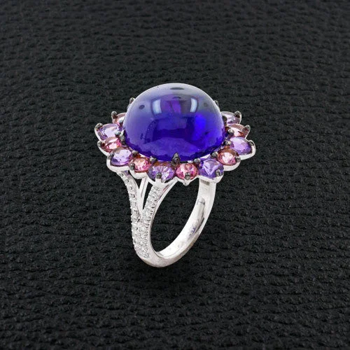 Custom rings for everyday wear-Cabochon Amethyst Cocktail Ring