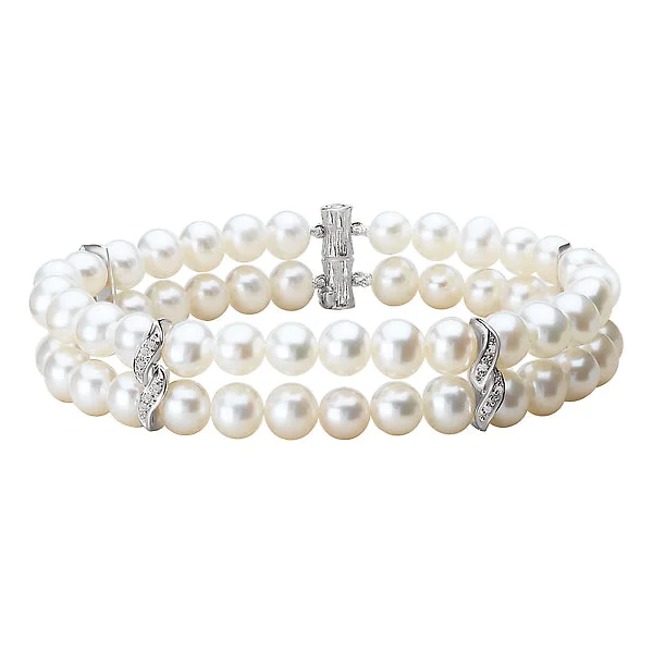 Personalized charm bracelets for thoughtful gifts-Freshwater Pearl and Diamond Bracelet