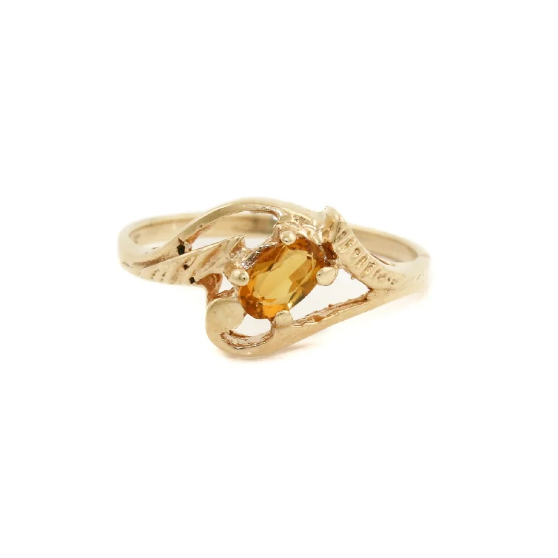 Fashion rings for everyday wear-Abstract 10k Gold x Citrine Cocktail Ring