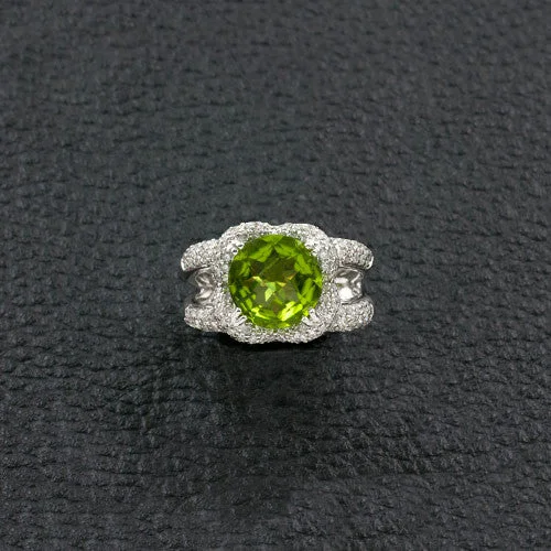 Diamond engagement rings for romantic proposals-Round Peridot & Diamond Ring