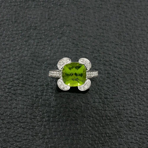 Silver promise rings for meaningful gestures-Cushion cut Peridot & Diamond Ring