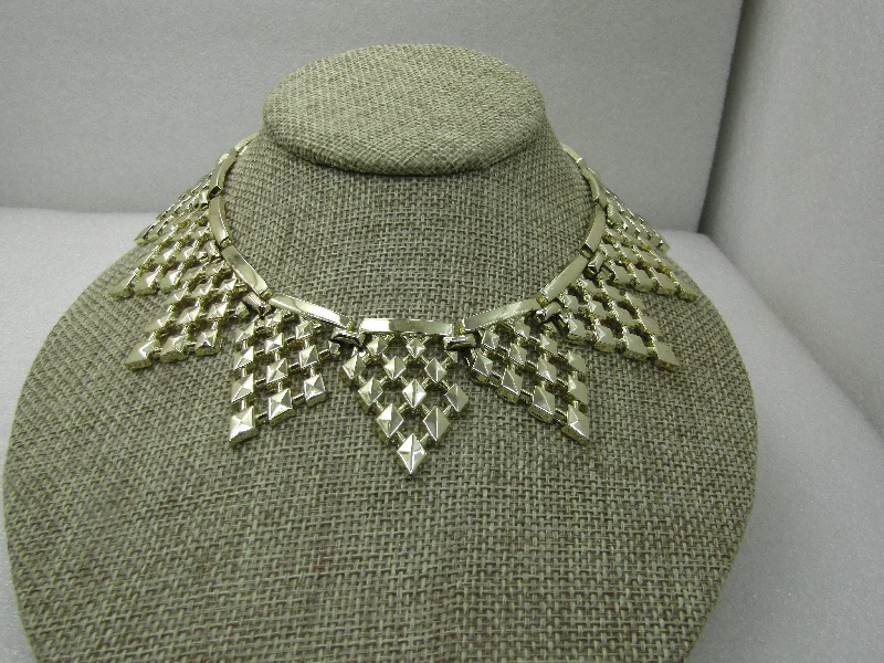 Silver bar necklaces for modern elegance-Vintage Pointed Wreath Necklace, Diamond Pattern, 16", Gold Tone, 1960's