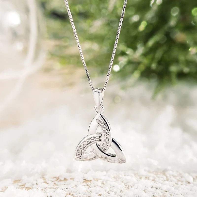 Choker necklaces for edgy style-Silver Celtic Trinity Knot Pendant