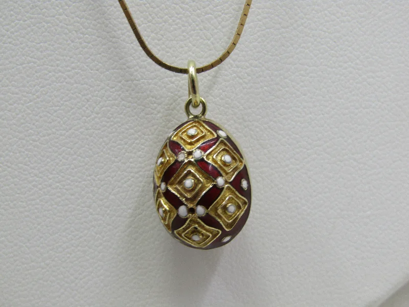 Crystal pendant necklaces for added glamour-Vintage 14kt Gold Red White Guilloche Egg Necklace, 16"