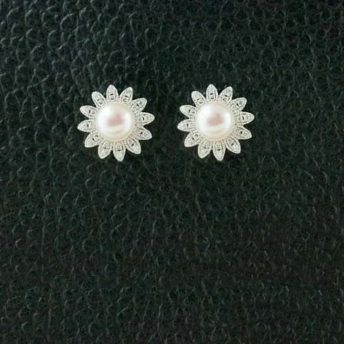 Handcrafted earrings for one-of-a-kind pieces-Pearl & Diamond Flower Earrings