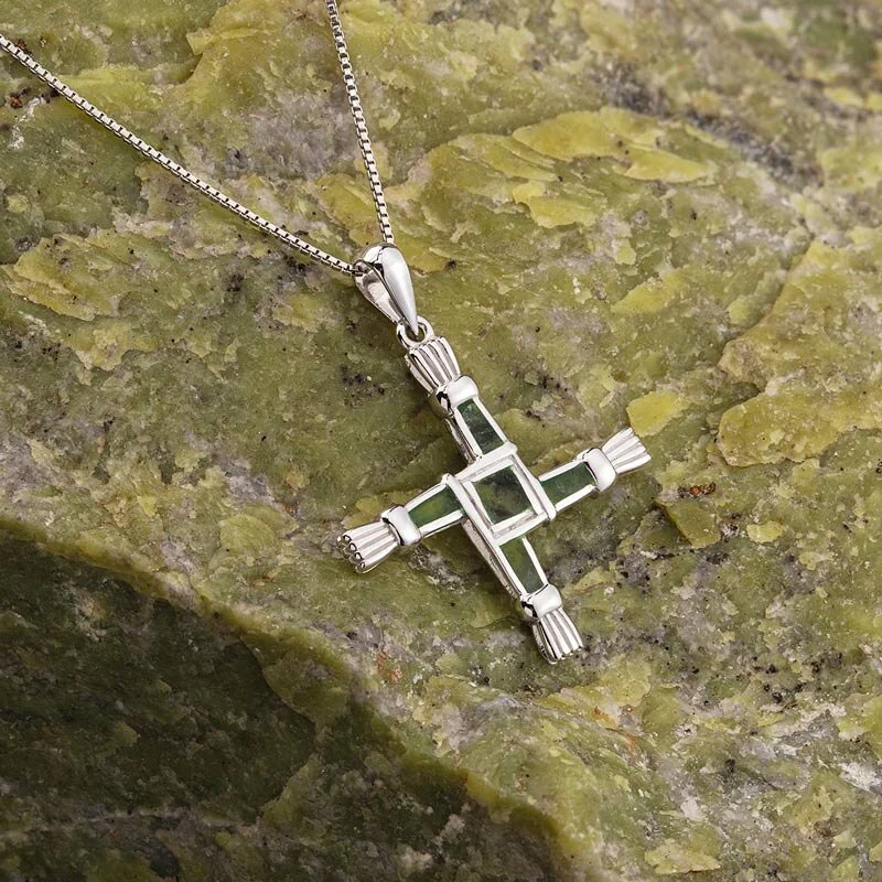 Elegant twist necklaces for sophisticated looks-Connemara Marble St Brigids Pendant