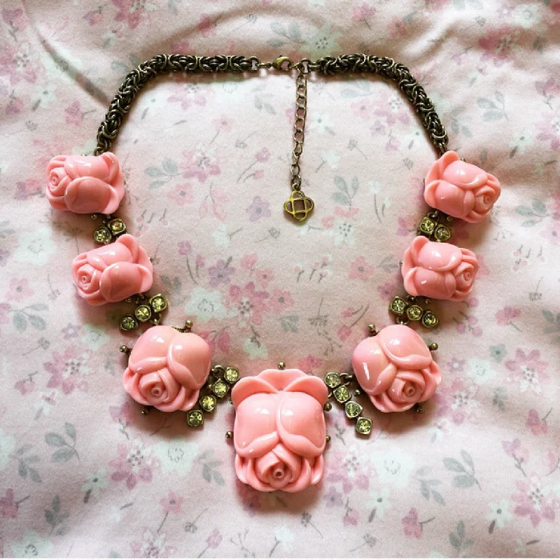 Personalized heart-shaped necklaces for romantic gifts-Oscar De La Renta Pink Roses Tulips Necklace